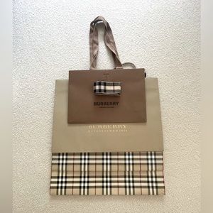 RARE ‼️ Vintage Burberry Bags